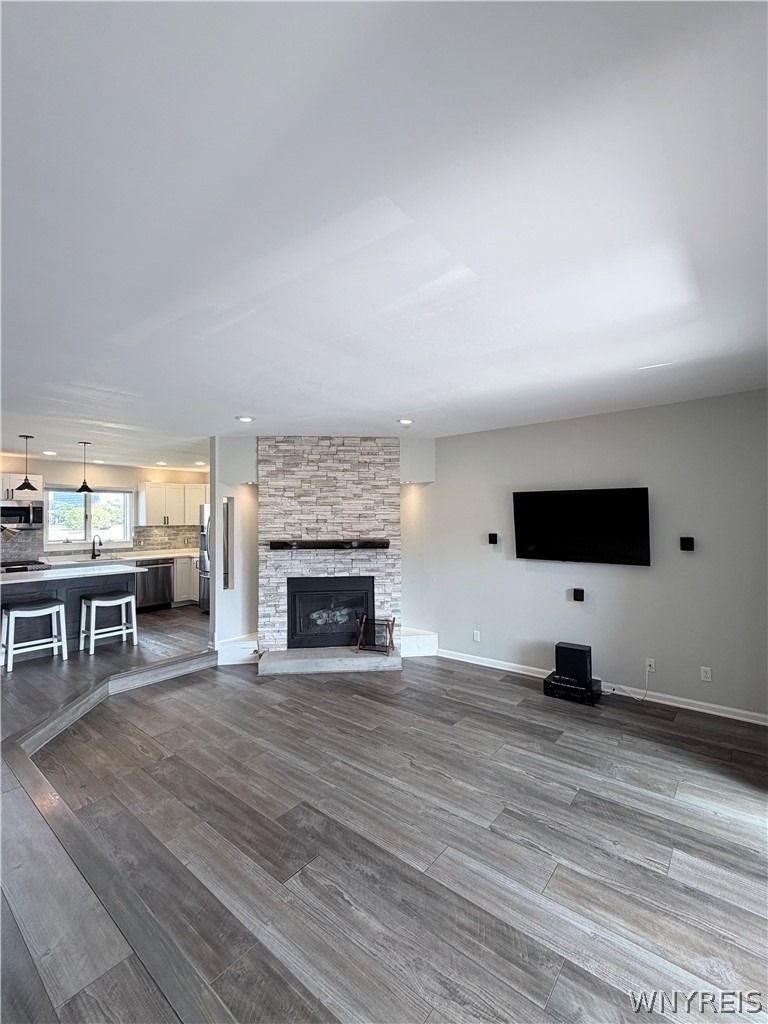 359 Lakefront Boulevard - Photo 9