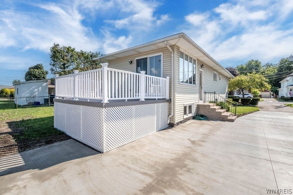 28 Mead St. - Upper Unit - Photo 11