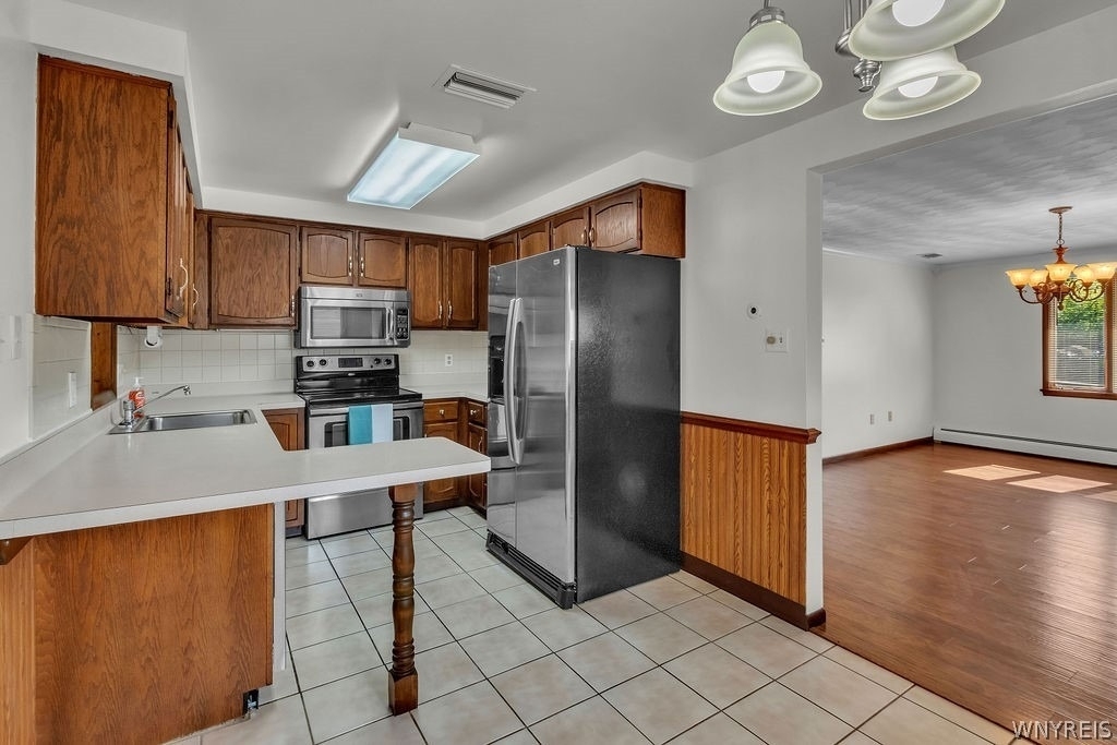 28 Mead St. - Upper Unit - Photo 19
