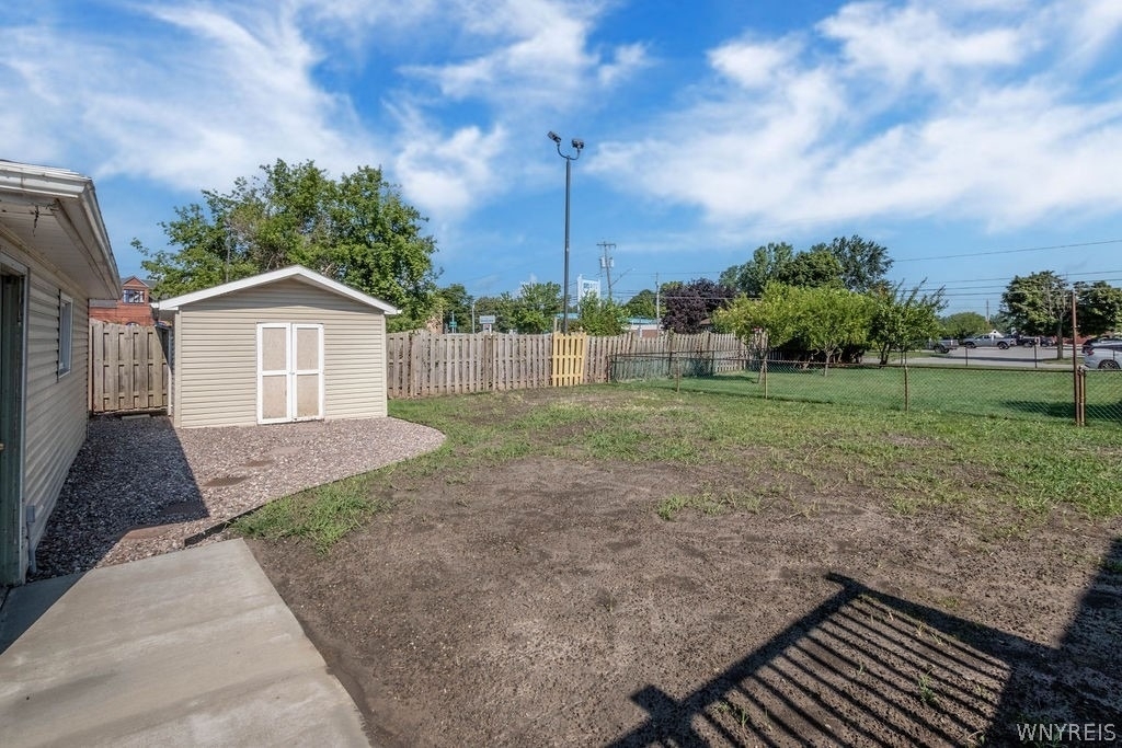 28 Mead St. - Upper Unit - Photo 5