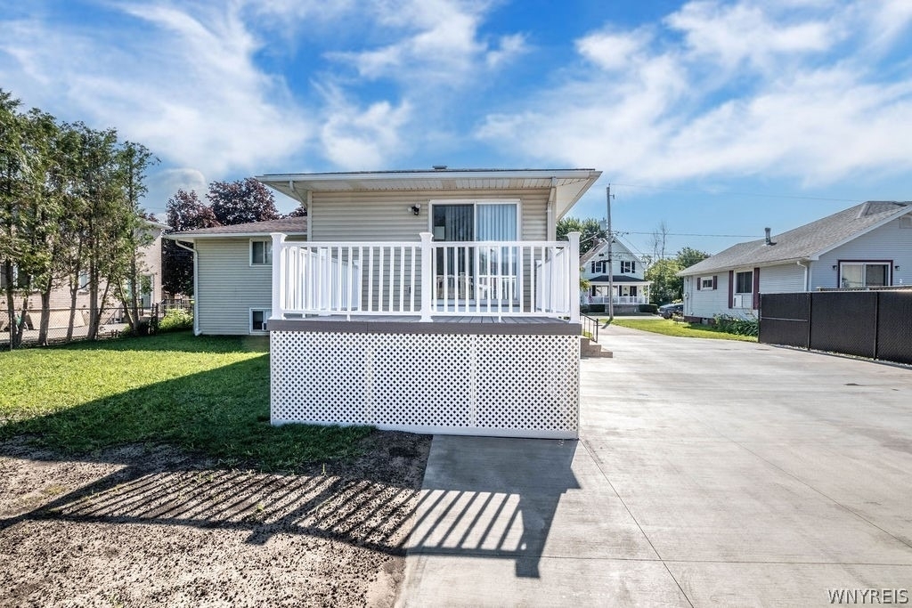 28 Mead St. - Upper Unit - Photo 12