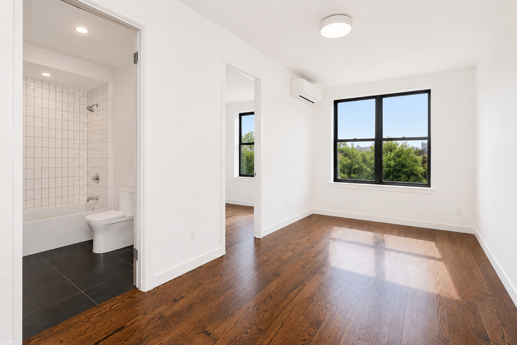 2250 Clarendon Road - Photo 3