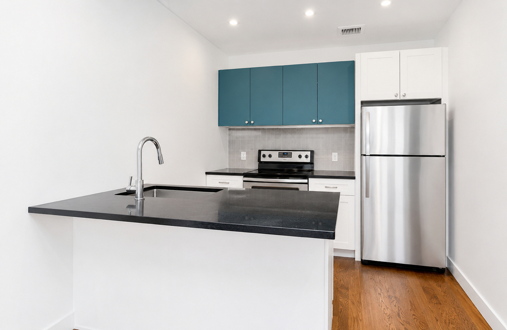 2250 Clarendon Road - Photo 0