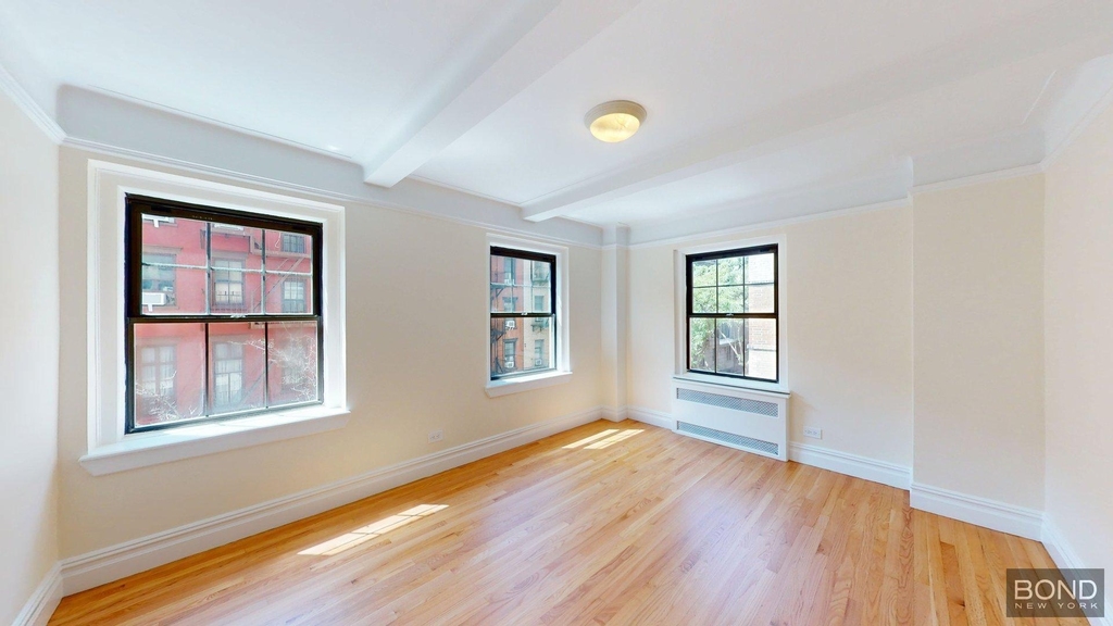 Christopher Street - Photo 3