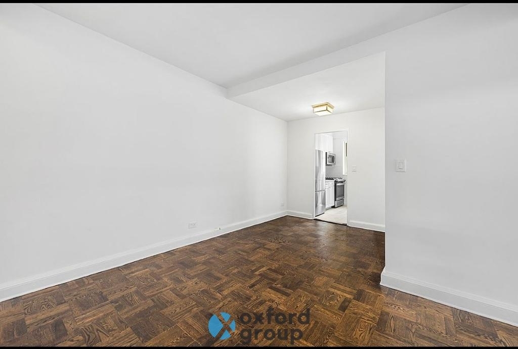 East 27th Street - Photo 3
