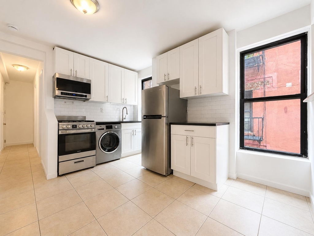 1270 First Avenue - Photo 6