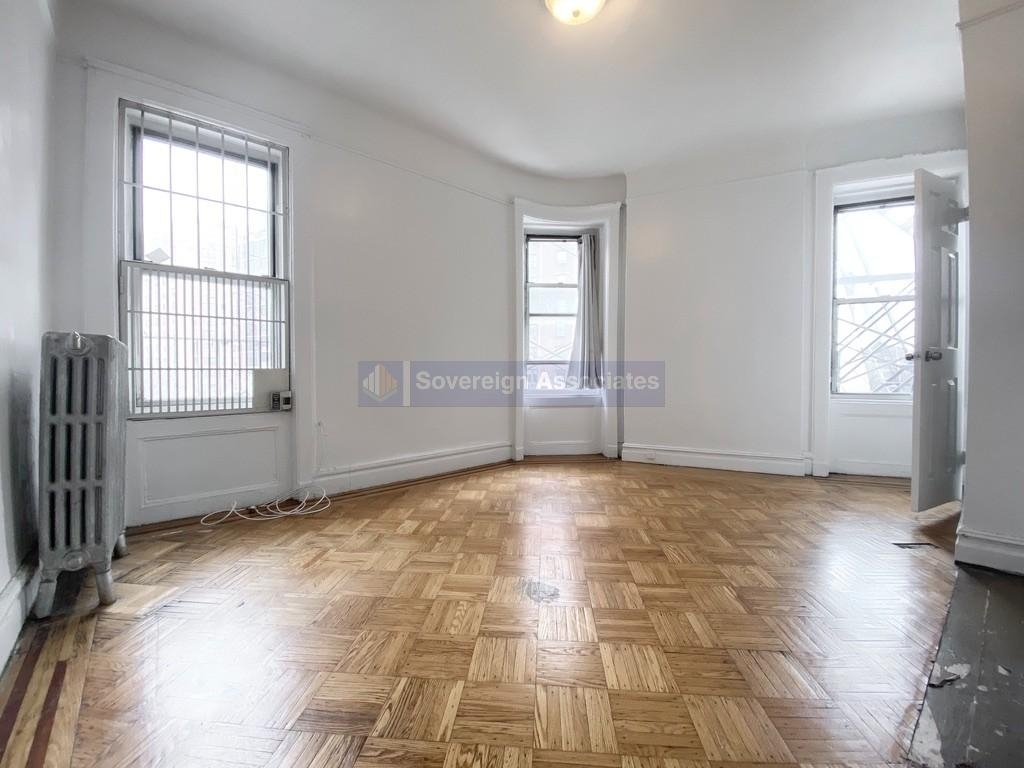 936 West End Avenue - Photo 0