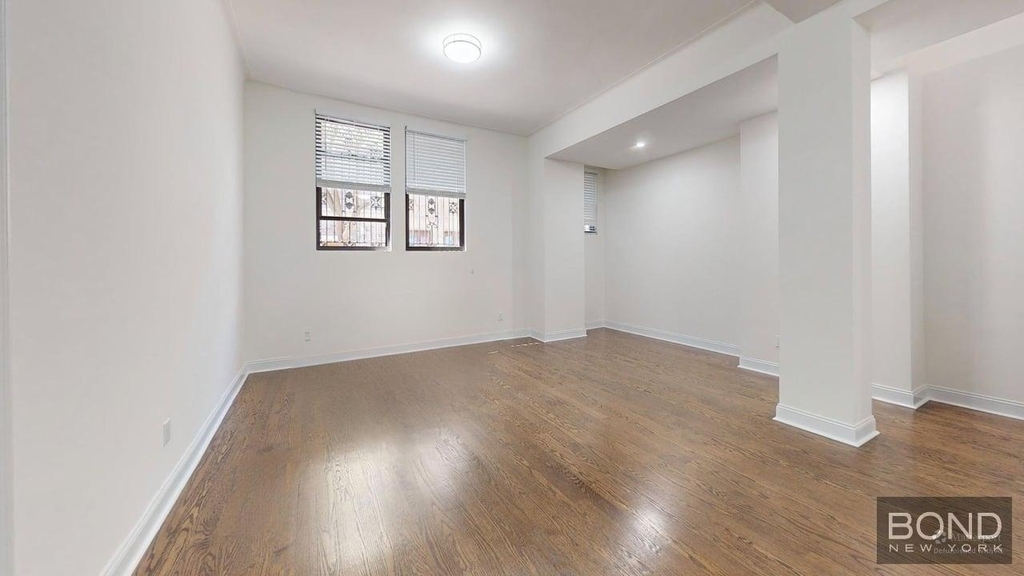 West 68th Street - Photo 8
