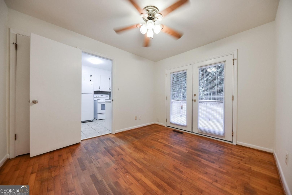 105 E Whitehead Terrace - Photo 9