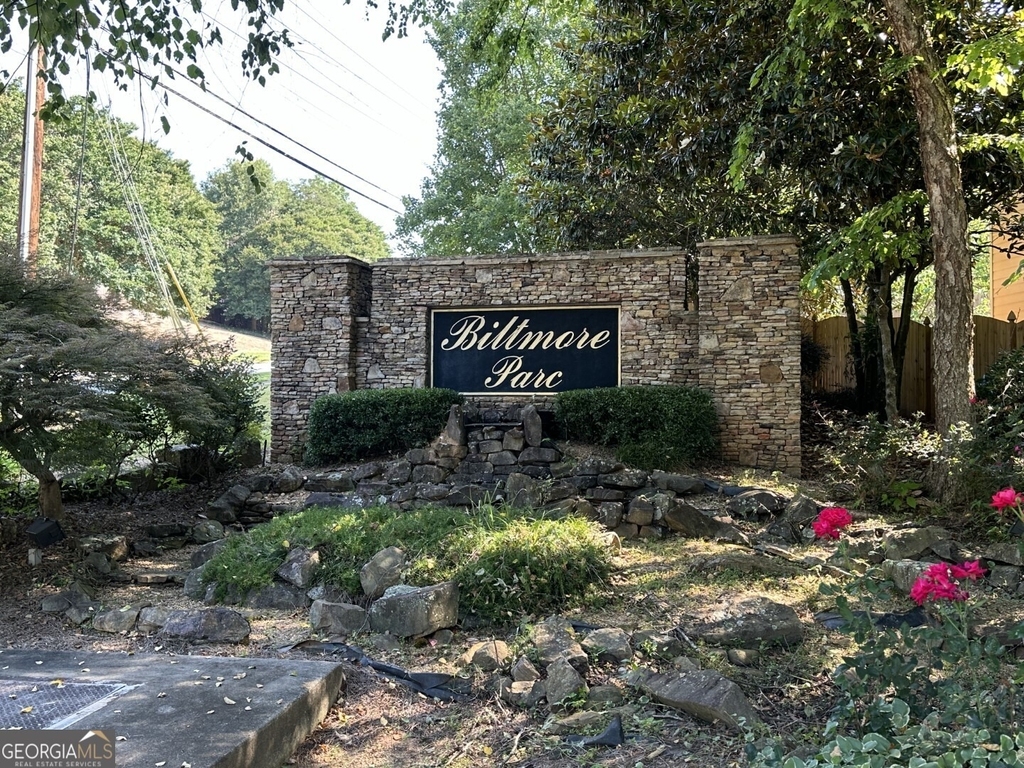 7040 Biltmore Trace - Photo 3