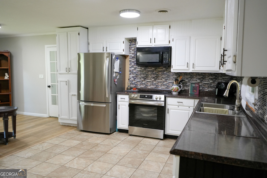 307 Pinewood Drive - Photo 10
