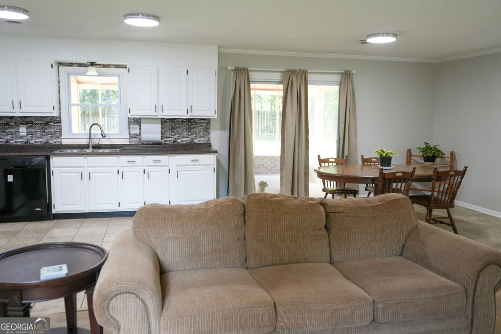 307 Pinewood Drive - Photo 8