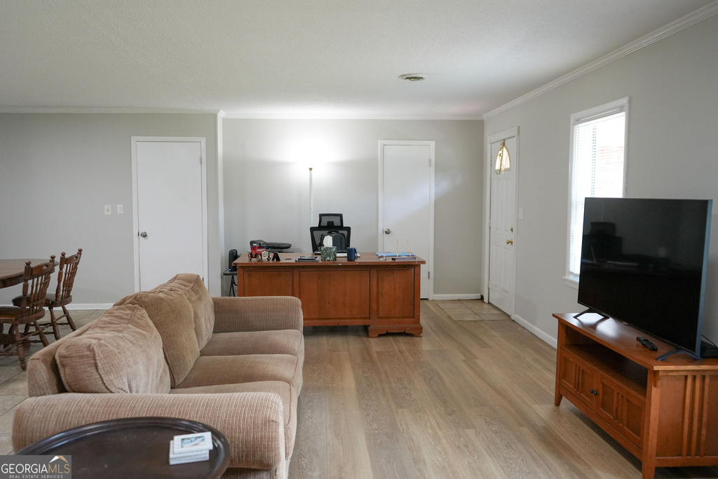 307 Pinewood Drive - Photo 6