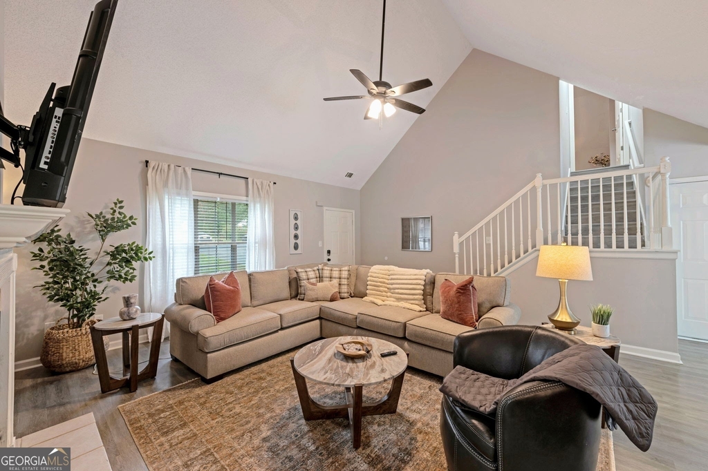 6839 Sandy Creek Drive - Photo 2