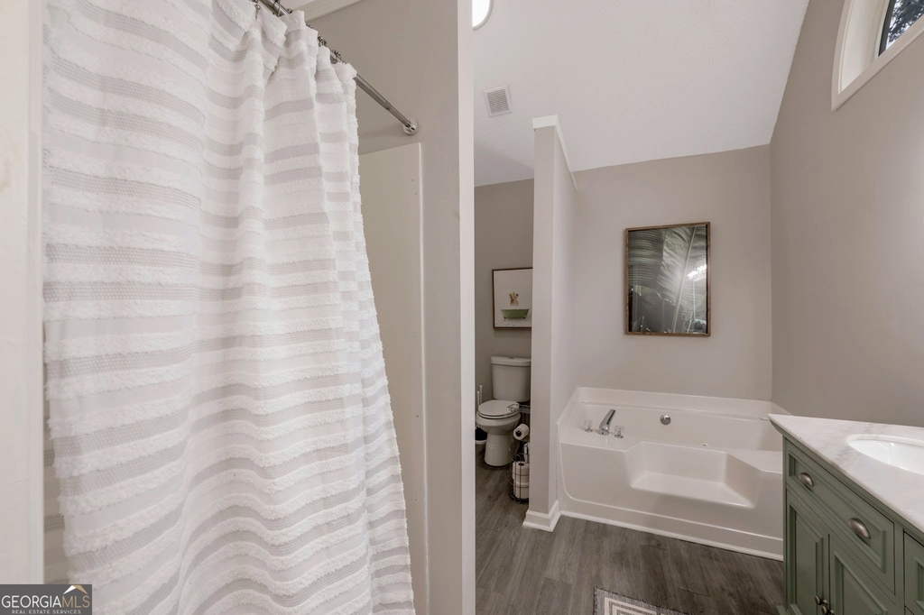 6839 Sandy Creek Drive - Photo 13