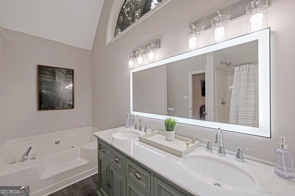 6839 Sandy Creek Drive - Photo 12
