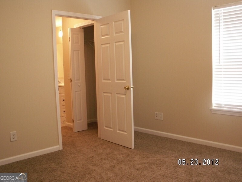 7400 Courtyard Drive - Photo 8