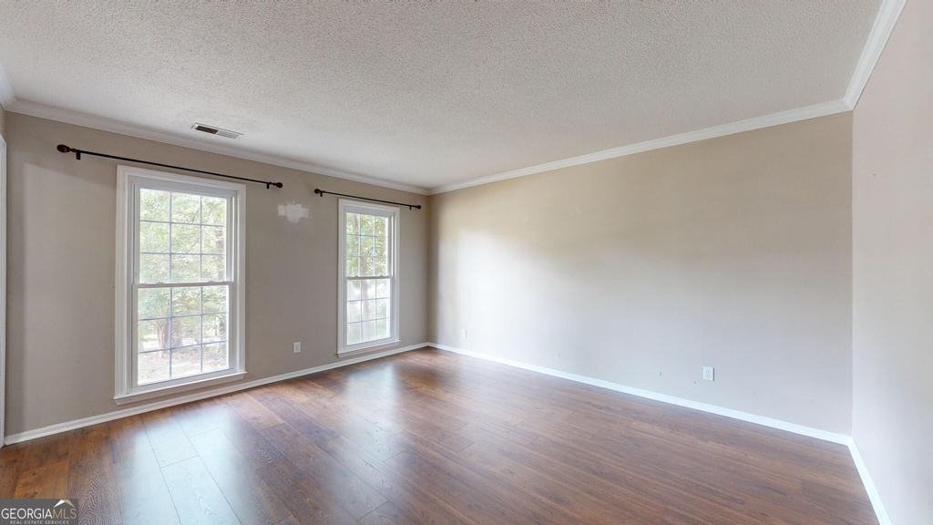 1531 Dartmouth Court - Photo 4