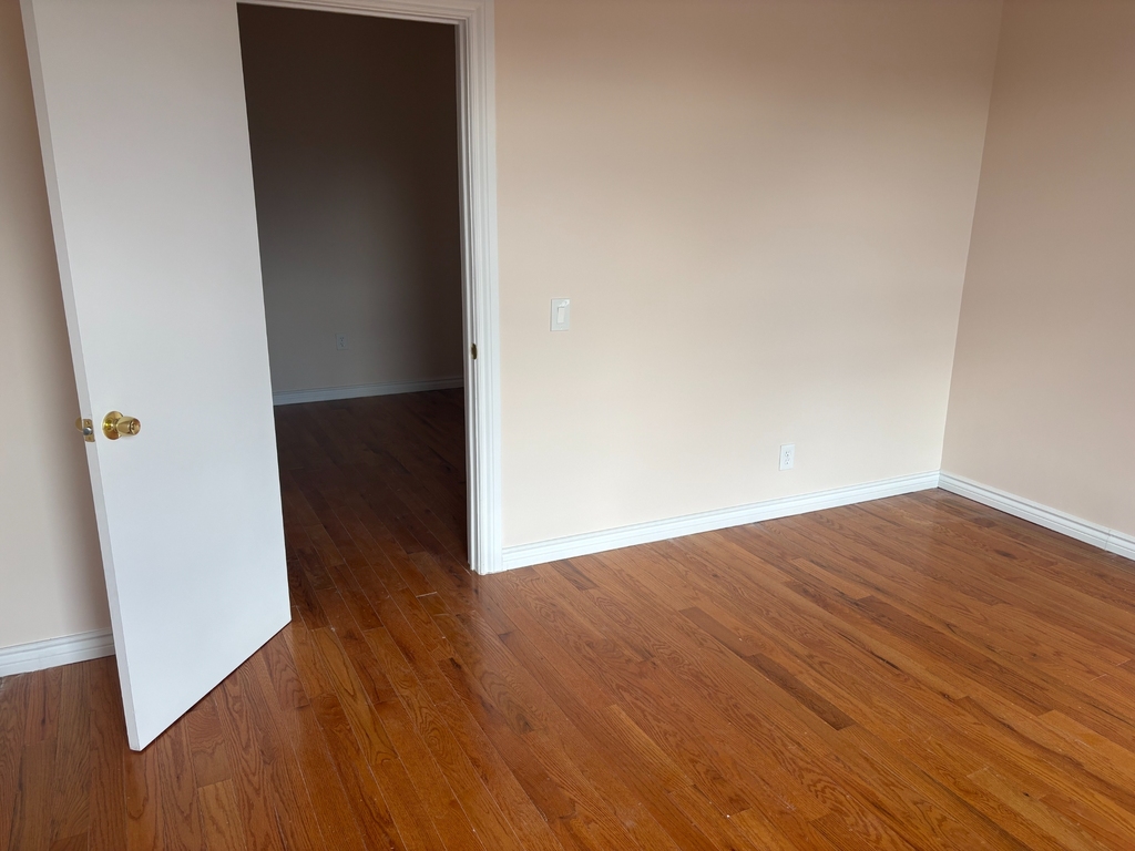 W.165th St and Amsterdam Ave - Photo 6