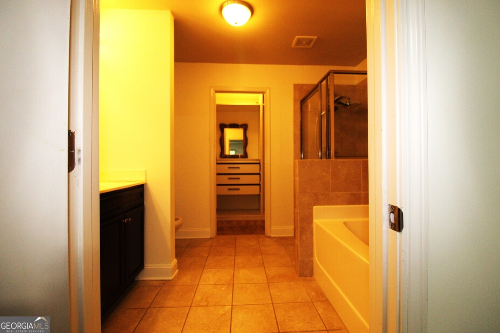 726 Garbrooke Drive - Photo 10