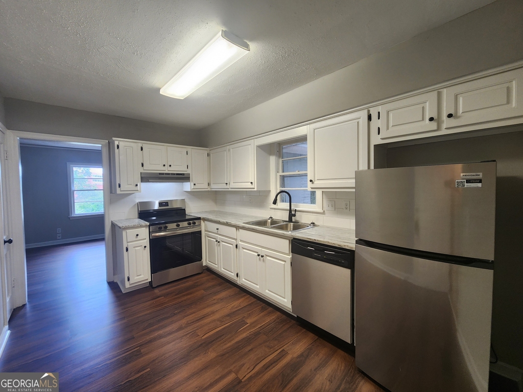4117 Lake Drive - Photo 4