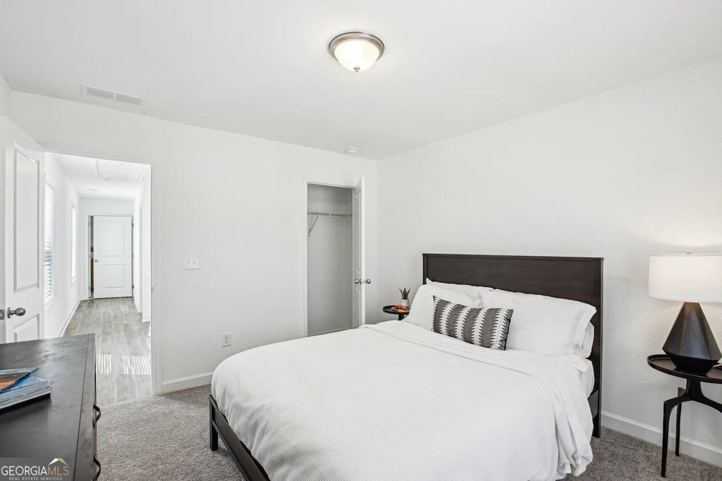 5059 Woodland Hills - Photo 9
