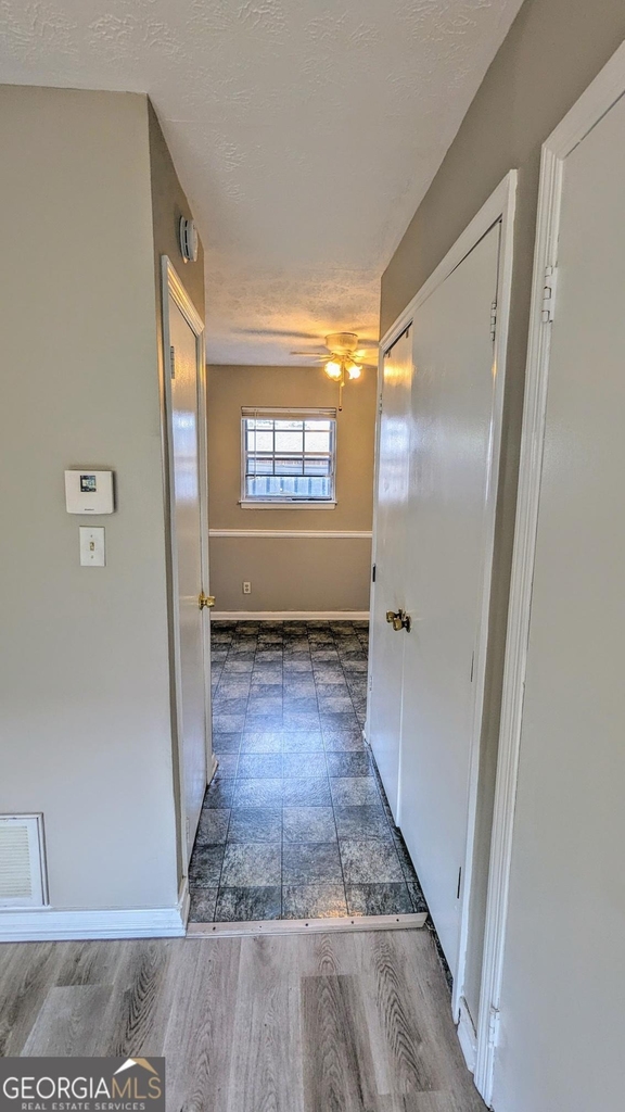 1235 Riverside Drive - Photo 3