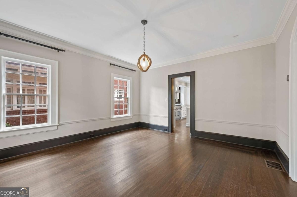 1337 Briarcliff Road Ne - Photo 5