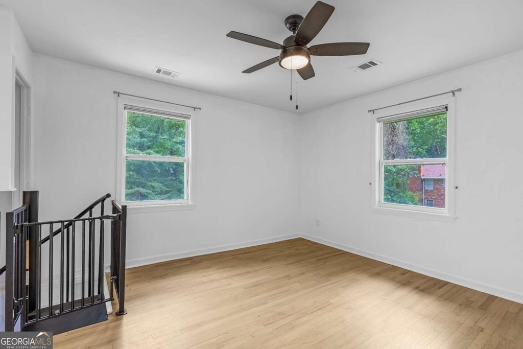 844 Deckner Avenue Sw - Photo 9
