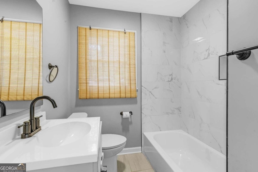 844 Deckner Avenue Sw - Photo 16