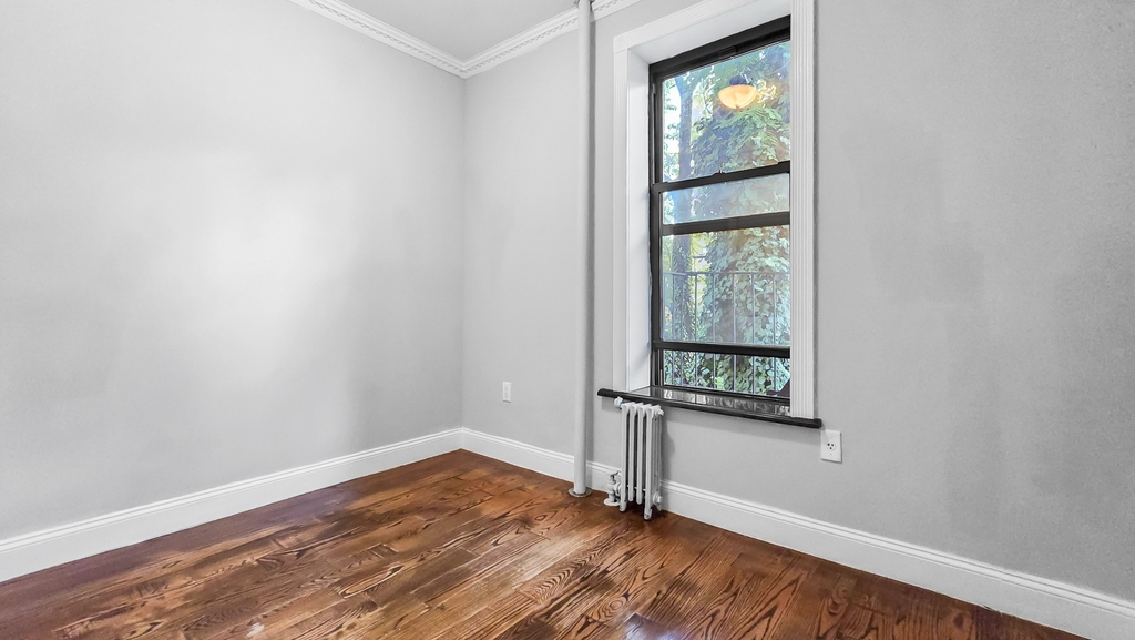 212 East 105th Street - Photo 6