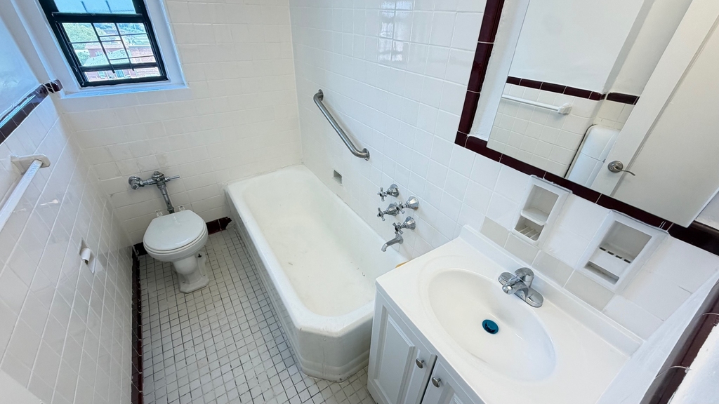36-35 167th Street - Photo 15