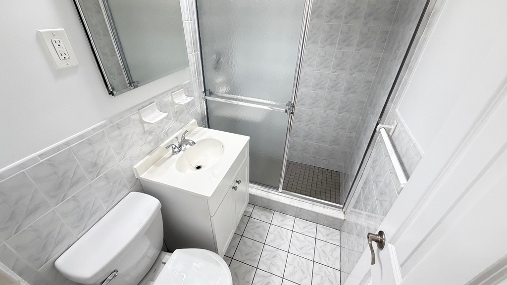 79-25 150th Street - Photo 11