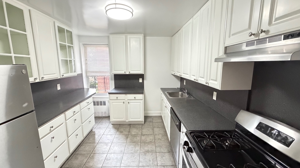 79-25 150th Street - Photo 1
