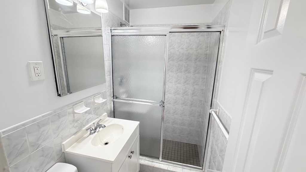 79-25 150th Street - Photo 12