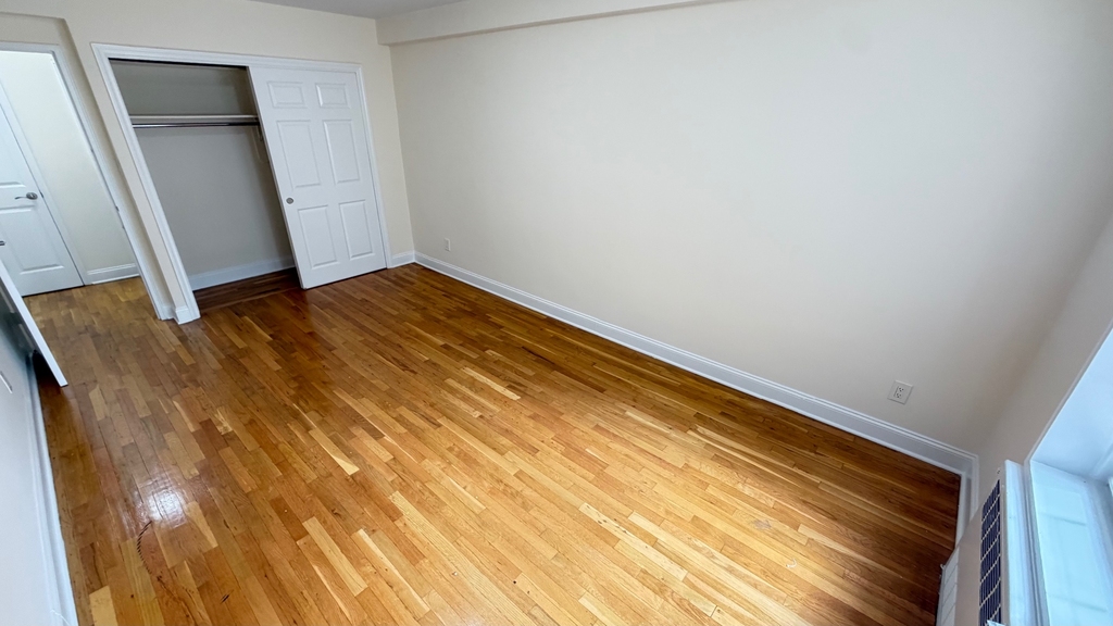 79-25 150th Street - Photo 19