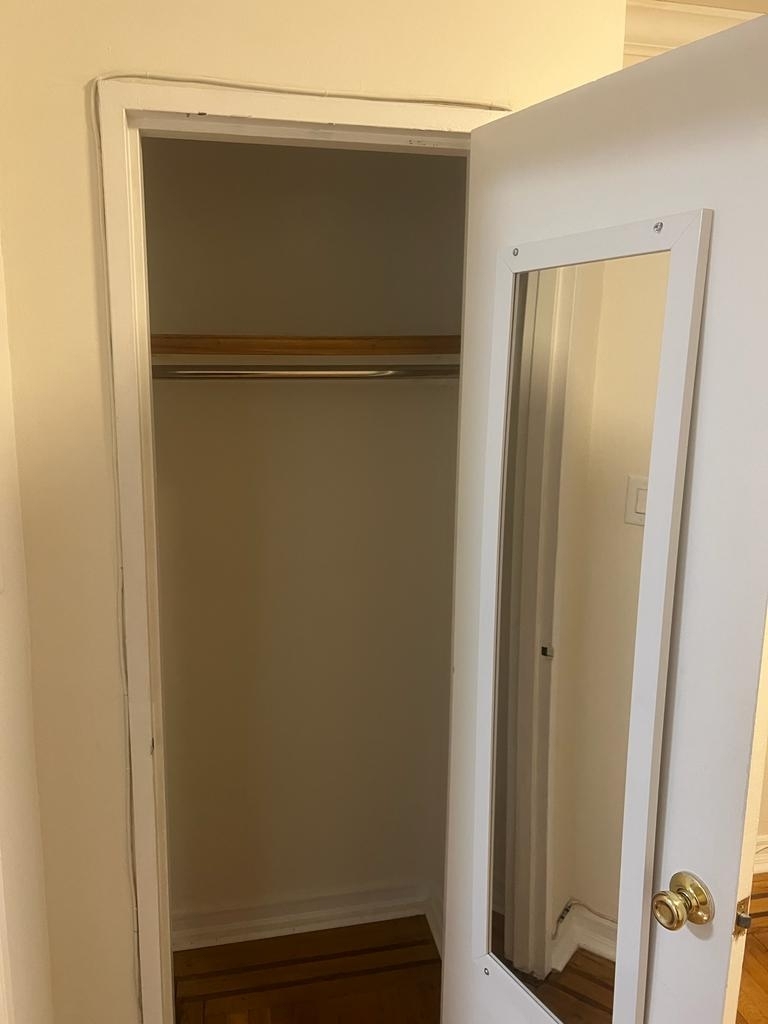 East 84th Street - Photo 9