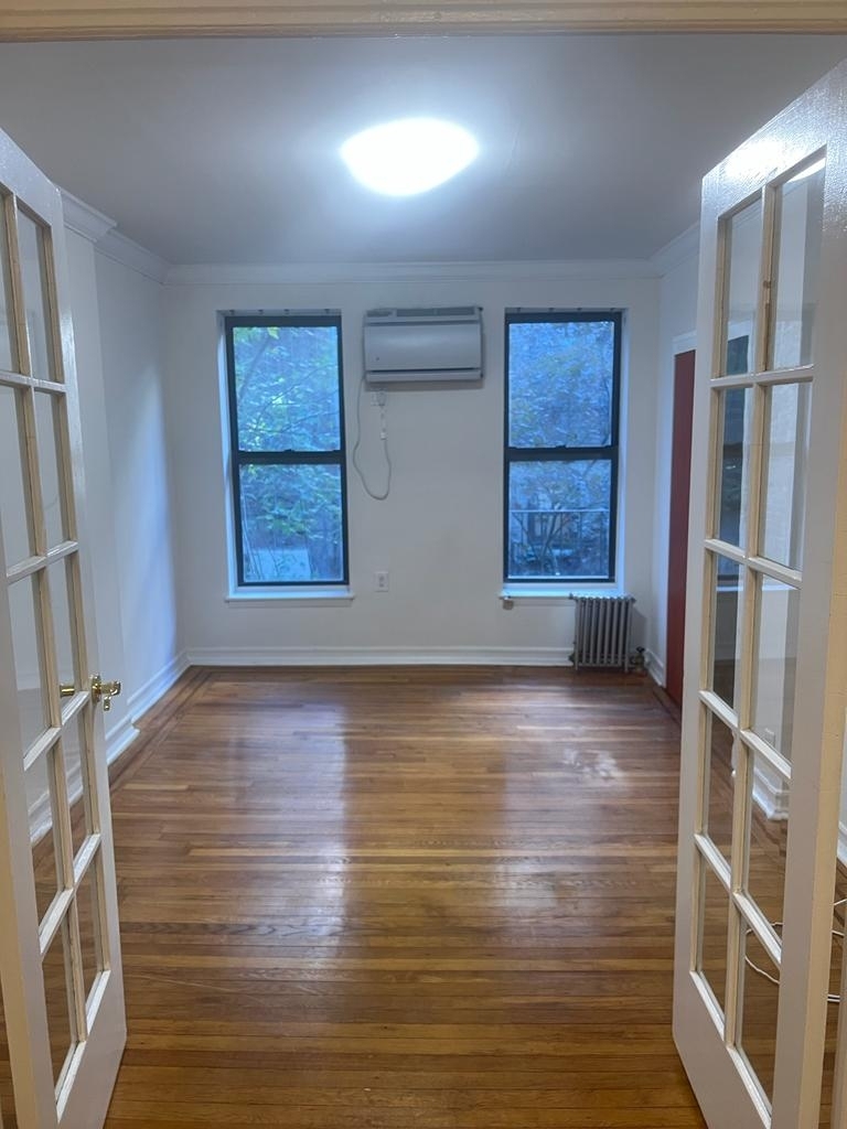 East 84th Street - Photo 7