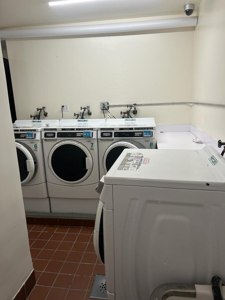 W 92 St / Riverside Drive - Photo 9