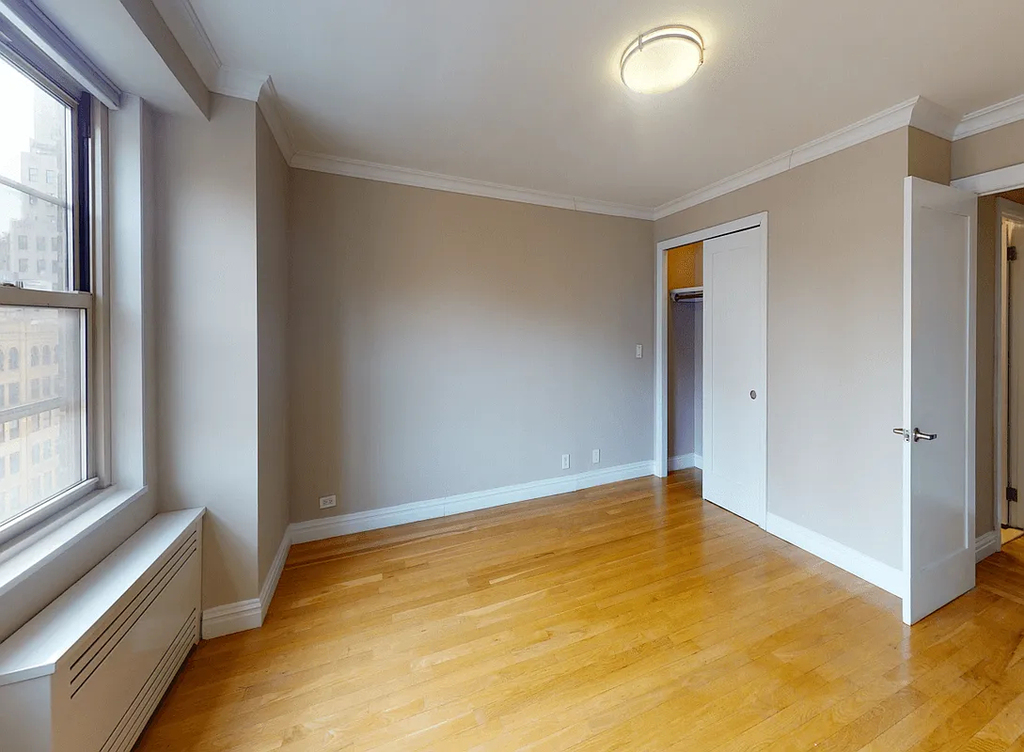 Tribeca Full Service With Water Views - Photo 6