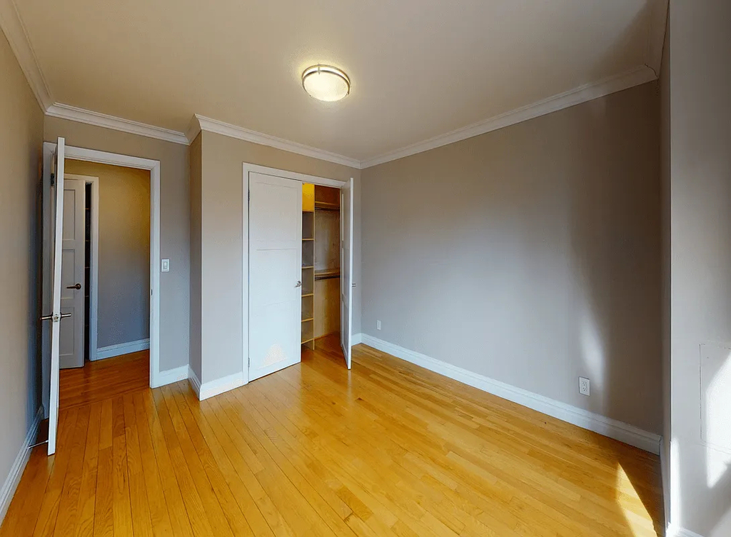 Tribeca Full Service With Water Views - Photo 4