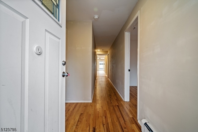 480 Parkway Dr - Photo 2