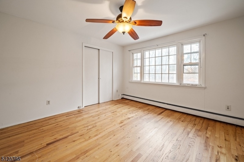 480 Parkway Dr - Photo 13