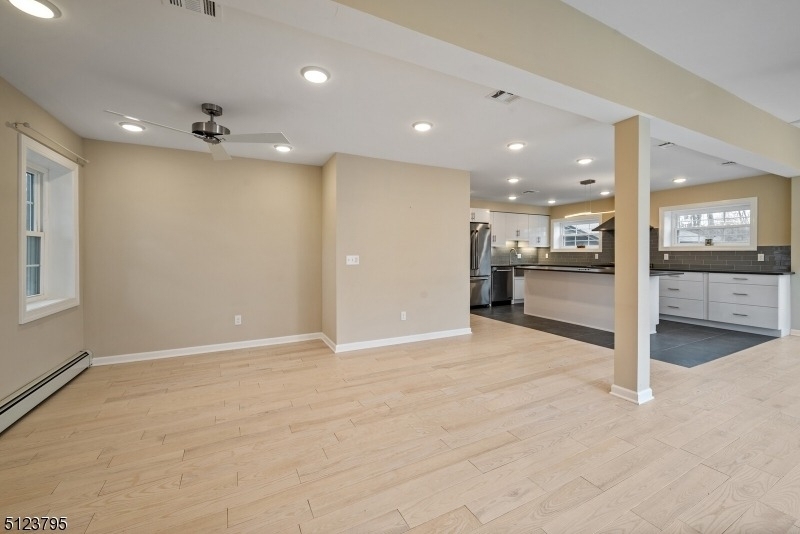 480 Parkway Dr - Photo 5