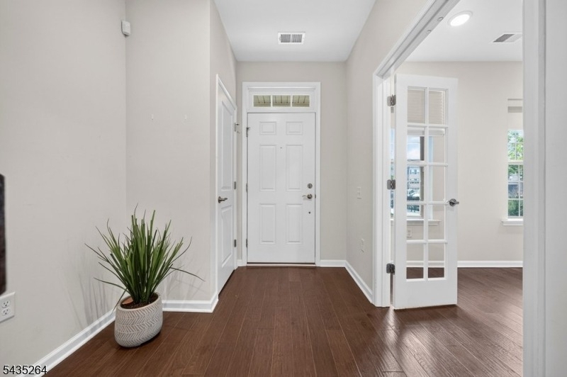 18 Cortland Ct - Photo 1