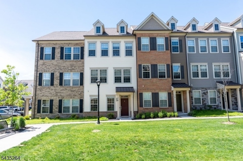 18 Cortland Ct - Photo 0