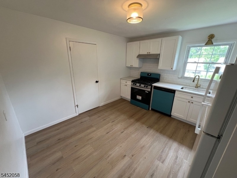 1006 Gifford Ct - Photo 2