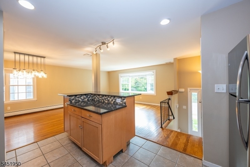 65 Wetmore Ave - Photo 3