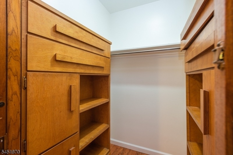 681 Easton Ave - Photo 15