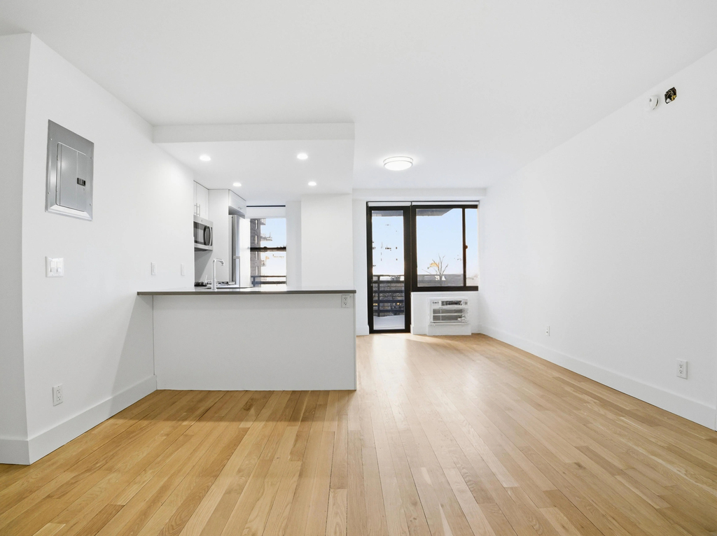 792 Columbus Avenue - Photo 0